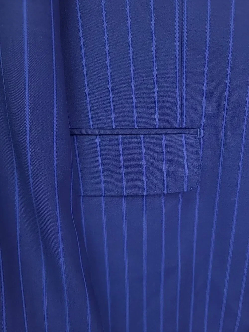 Berragamo Elegant Stripped 3-Piece Super 110'S Suit 48R Pants W42xL28.5